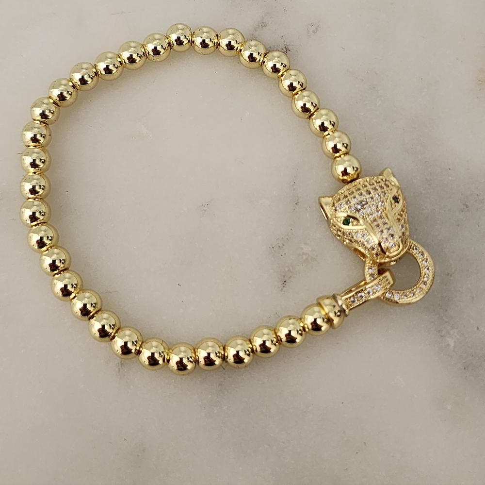 Elegant Gold-Plated Bracelet - Picture 2 of 5
